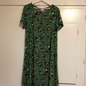 LuLaRoe Carly dress in classic Minnie Mouse